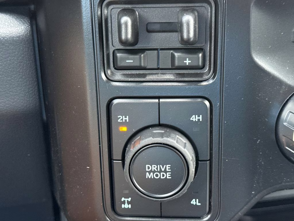 2026 Gray Ford Super Duty F-250 SRW Lariat 4X4 Truck