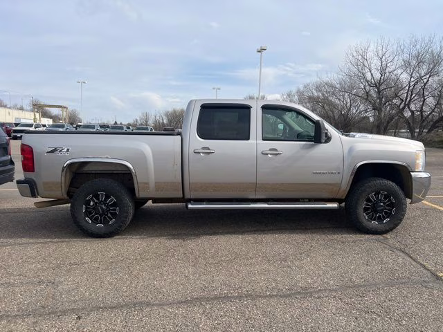 2009 Silver Chevrolet Silverado 2500HD LTZ 4X4 Truck