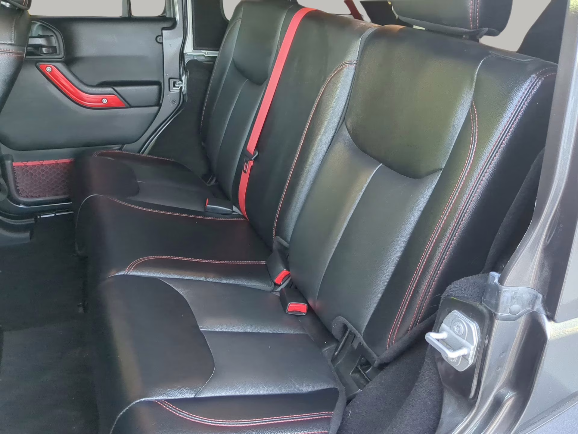 2018 Granite Crystal Metallic Clearcoat Jeep Wrangler JK Unlimited Rubicon Recon 4X4 Convertible