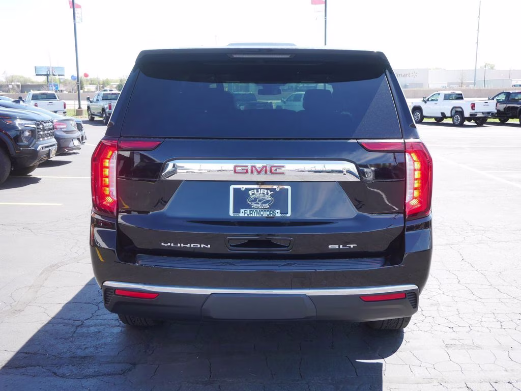 2023 Black GMC Yukon XL SLT 4X4 SUV