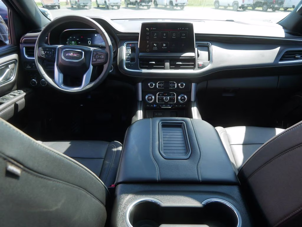 2023 Black GMC Yukon XL SLT 4X4 SUV