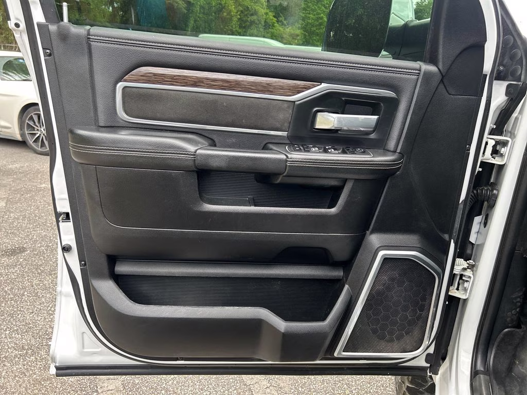 2020 Bright White Clearcoat Ram 2500 Laramie 4X4 Truck