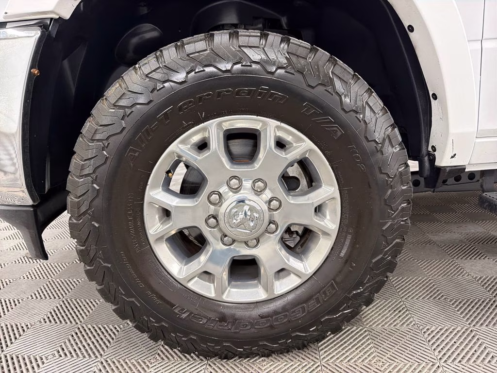 2020 Bright White Clearcoat Ram 2500 Laramie 4X4 Truck