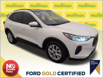 2023 Star White Metallic Tri-Coat Ford Escape Active FWD SUV