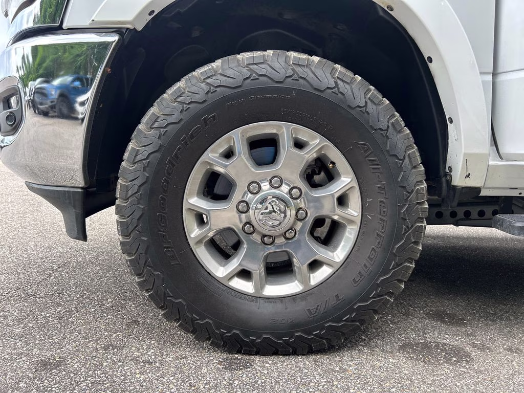 2020 Bright White Clearcoat Ram 2500 Laramie 4X4 Truck