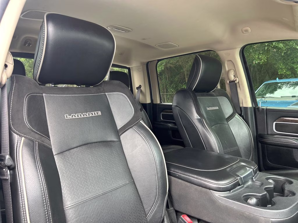 2020 Bright White Clearcoat Ram 2500 Laramie 4X4 Truck