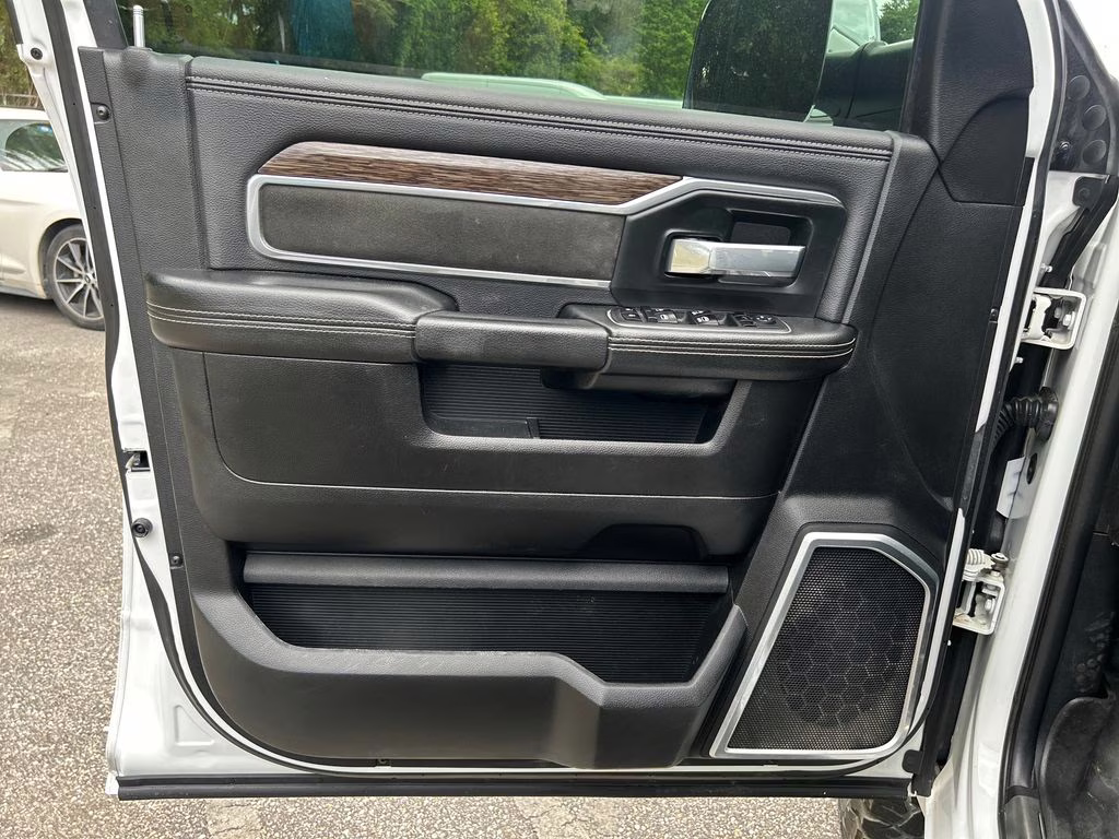 2020 Bright White Clearcoat Ram 2500 Laramie 4X4 Truck
