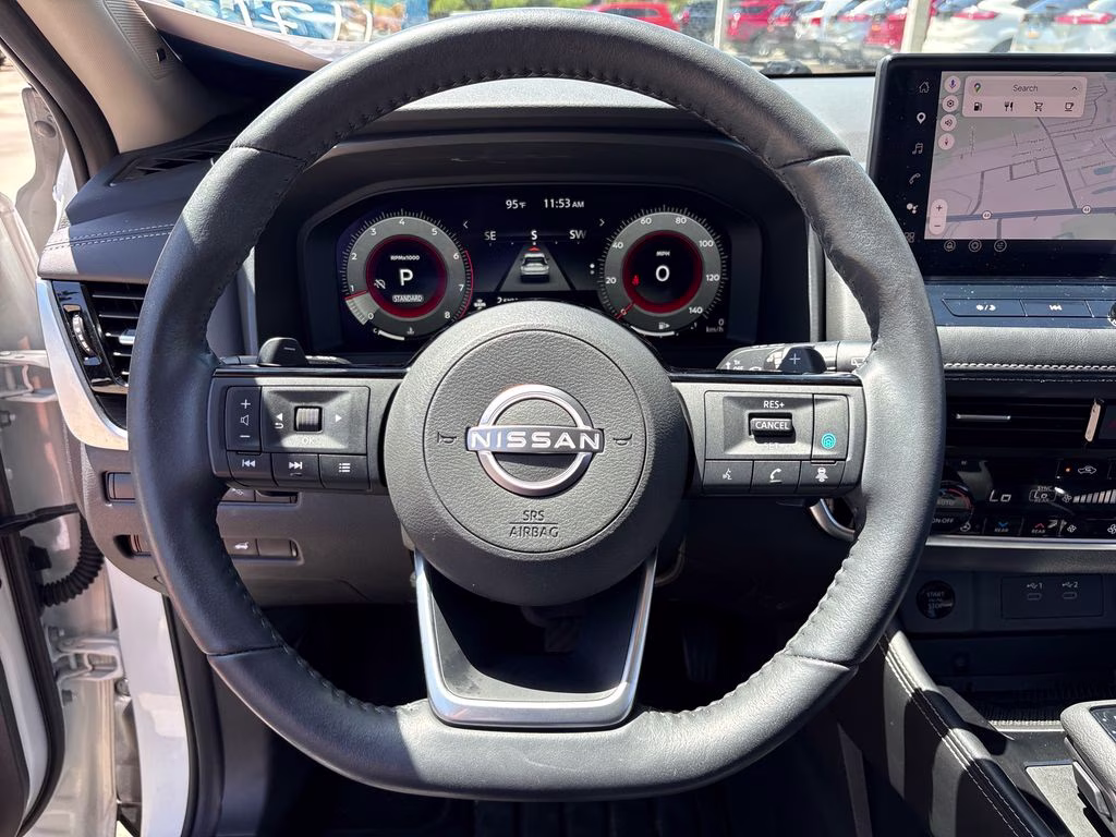 2024 Everest White Pearl/Super Black Nissan Rogue Platinum FWD SUV