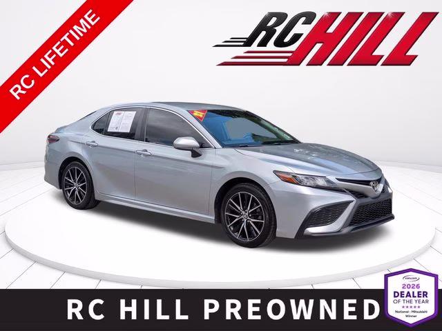 2021 Celestial Silver Metallic Toyota Camry SE FWD Sedan