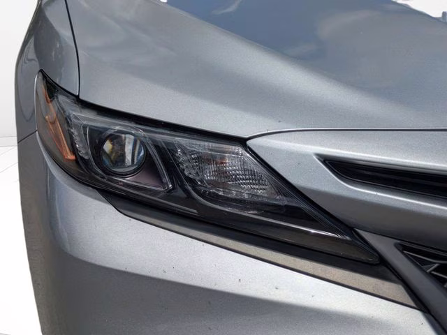 2021 Celestial Silver Metallic Toyota Camry SE FWD Sedan