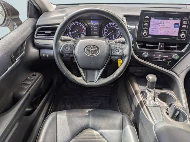 2021 Celestial Silver Metallic Toyota Camry SE FWD Sedan
