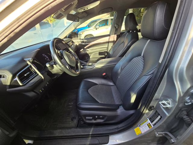 2021 Celestial Silver Metallic Toyota Camry SE FWD Sedan