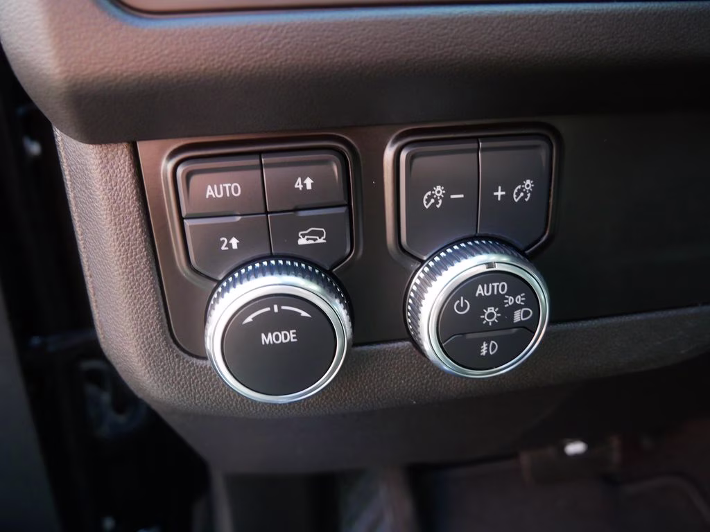 2023 Black GMC Yukon XL SLT 4X4 SUV