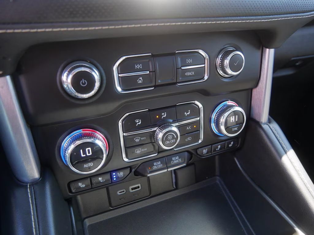 2023 Black GMC Yukon XL SLT 4X4 SUV