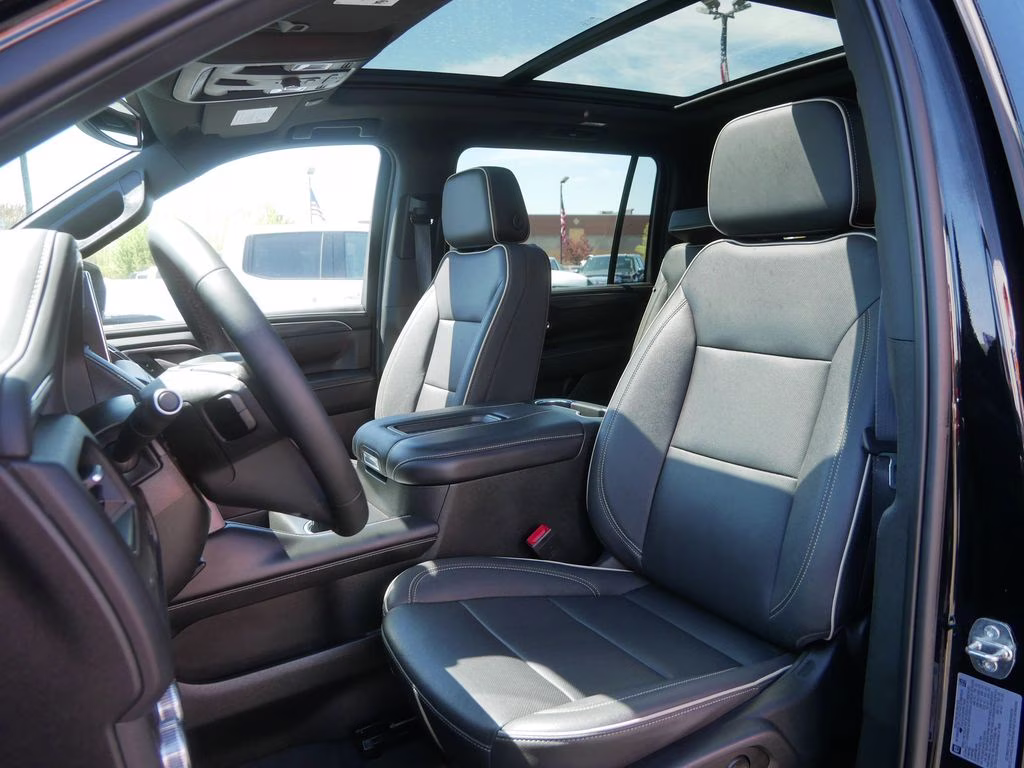 2023 Black GMC Yukon XL SLT 4X4 SUV