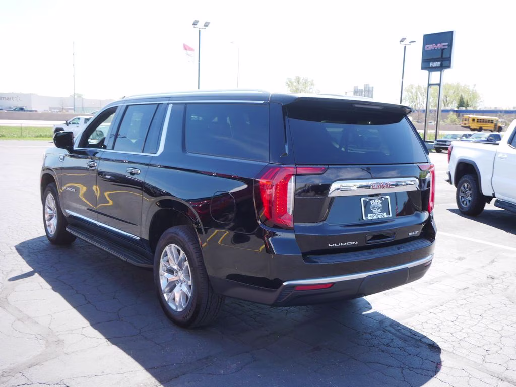2023 Black GMC Yukon XL SLT 4X4 SUV