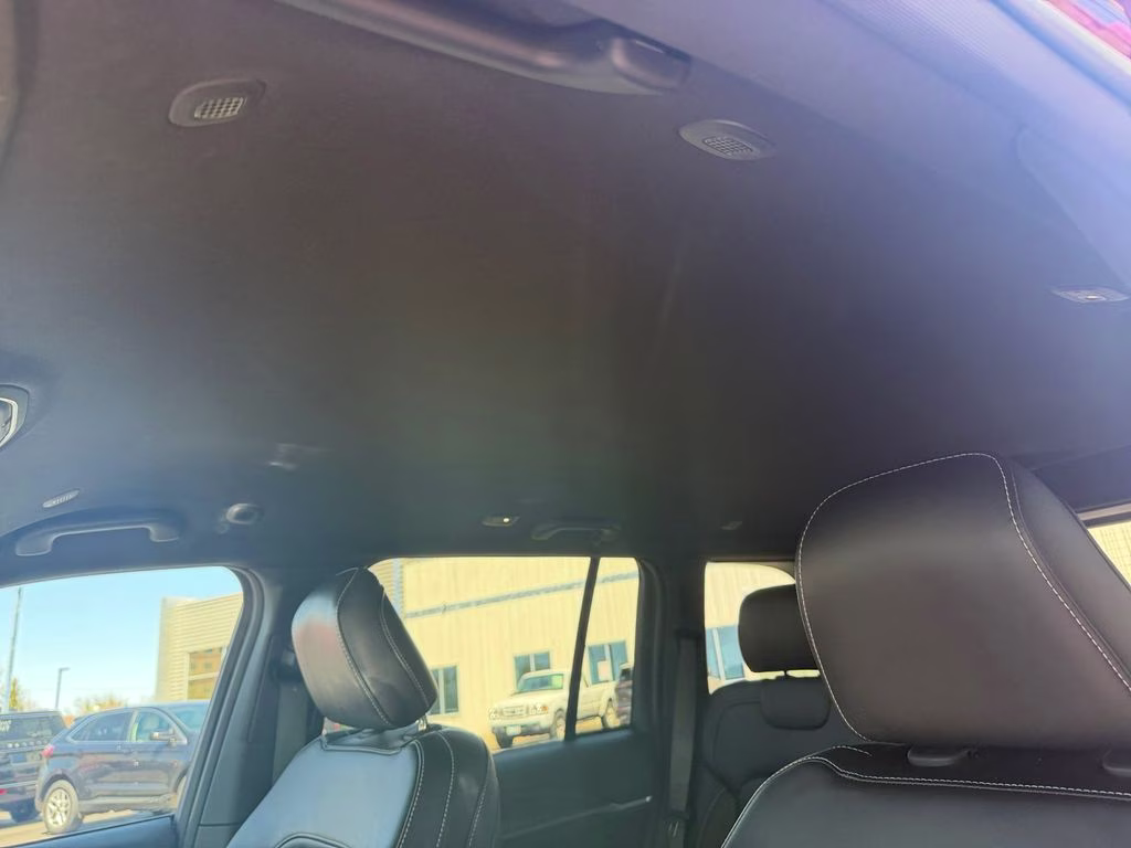 2025 Velvet Red Pearlcoat Jeep Grand Cherokee Limited 4X4 SUV