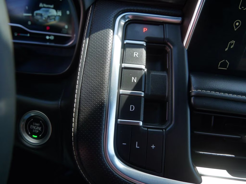 2023 Black GMC Yukon XL SLT 4X4 SUV
