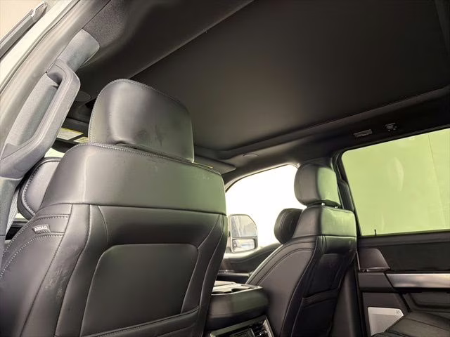 2026 Avalanche Ford Super Duty F-350 SRW Platinum 4X4 Truck