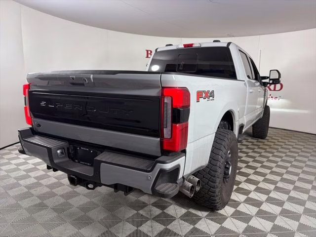 2026 Avalanche Ford Super Duty F-350 SRW Platinum 4X4 Truck