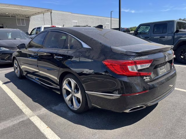 2018 Crystal Black Pearl Honda Accord Sedan Touring 1.5T FWD Sedan