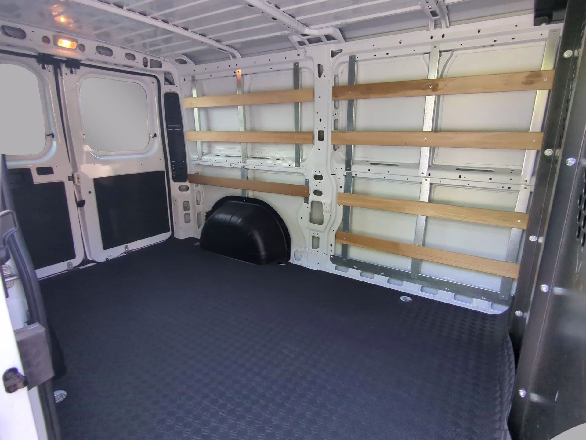 2025 Bright White Clearcoat Ram ProMaster Cargo Van Tradesman FWD Van