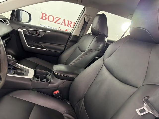 2020 Magnetic Gray Metallic Toyota RAV4 LE FWD SUV