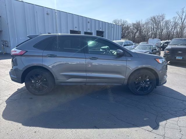 2023 Carbonized Gray Metallic Ford Edge ST Line AWD SUV