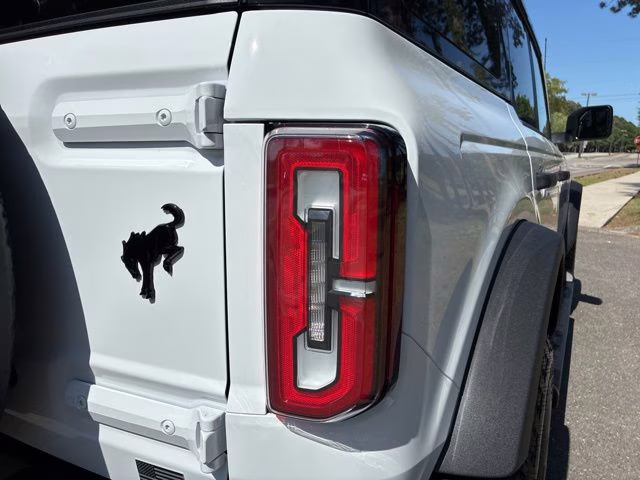 2025 Oxford White Ford Bronco Outer Banks 4X4 SUV