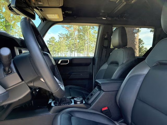 2025 Oxford White Ford Bronco Outer Banks 4X4 SUV