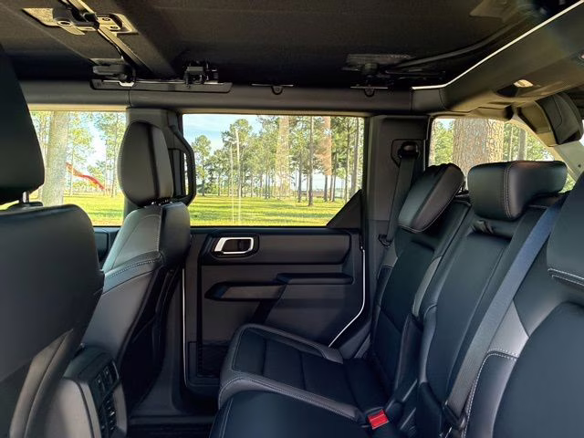 2025 Oxford White Ford Bronco Outer Banks 4X4 SUV