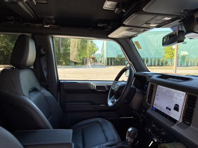 2025 Oxford White Ford Bronco Outer Banks 4X4 SUV