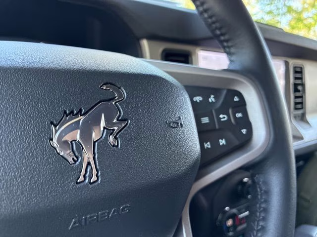 2025 Oxford White Ford Bronco Outer Banks 4X4 SUV