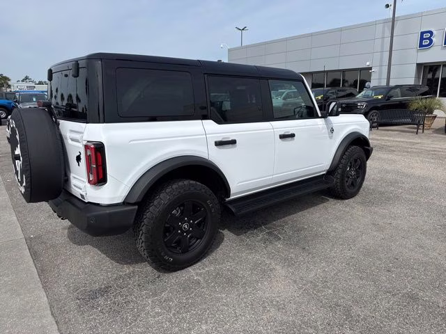 2025 Oxford White Ford Bronco Outer Banks 4X4 SUV