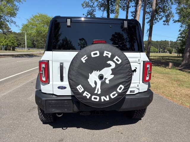 2025 Oxford White Ford Bronco Outer Banks 4X4 SUV