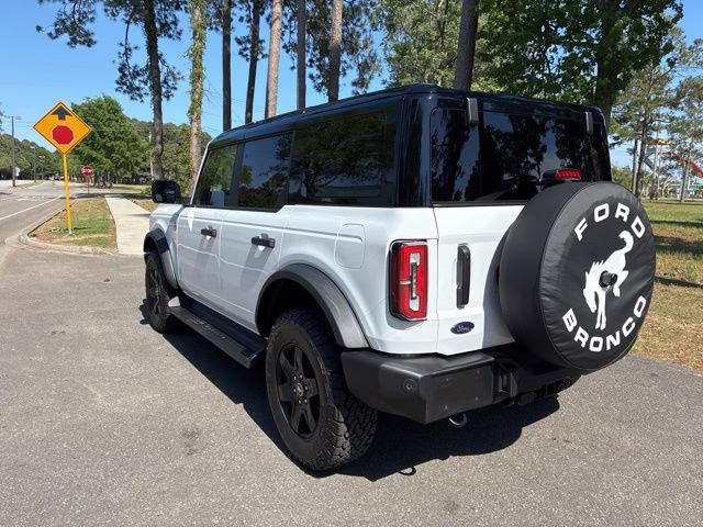 2025 Oxford White Ford Bronco Outer Banks 4X4 SUV