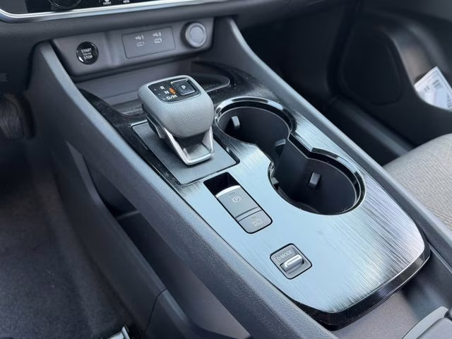 2026 Everest White Pearl Tricoat Nissan Rogue SV FWD SUV