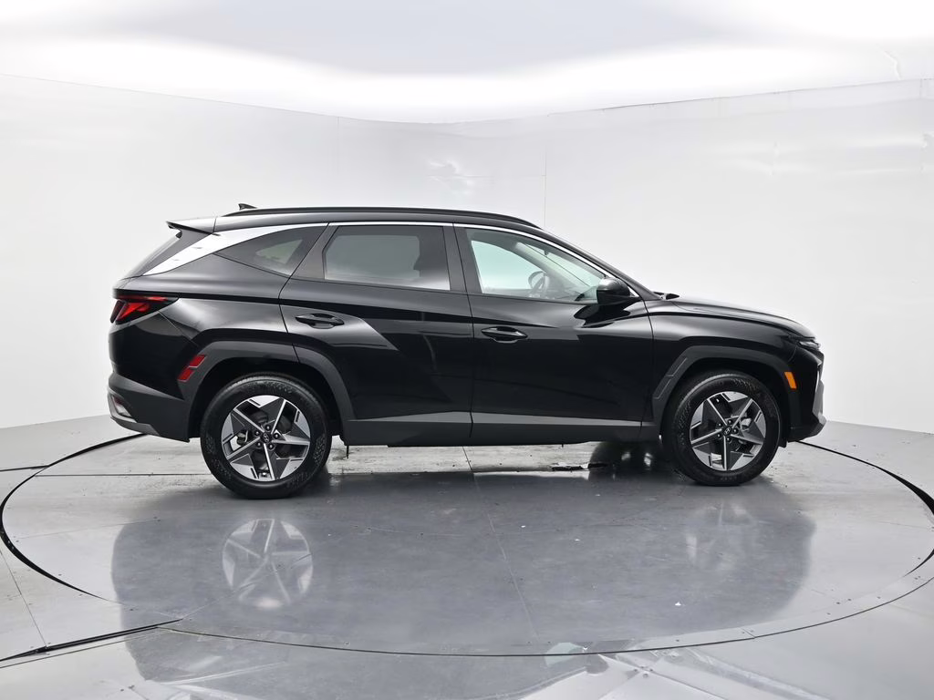 2025 Phantom Black Hyundai Tucson SEL AWD SUV