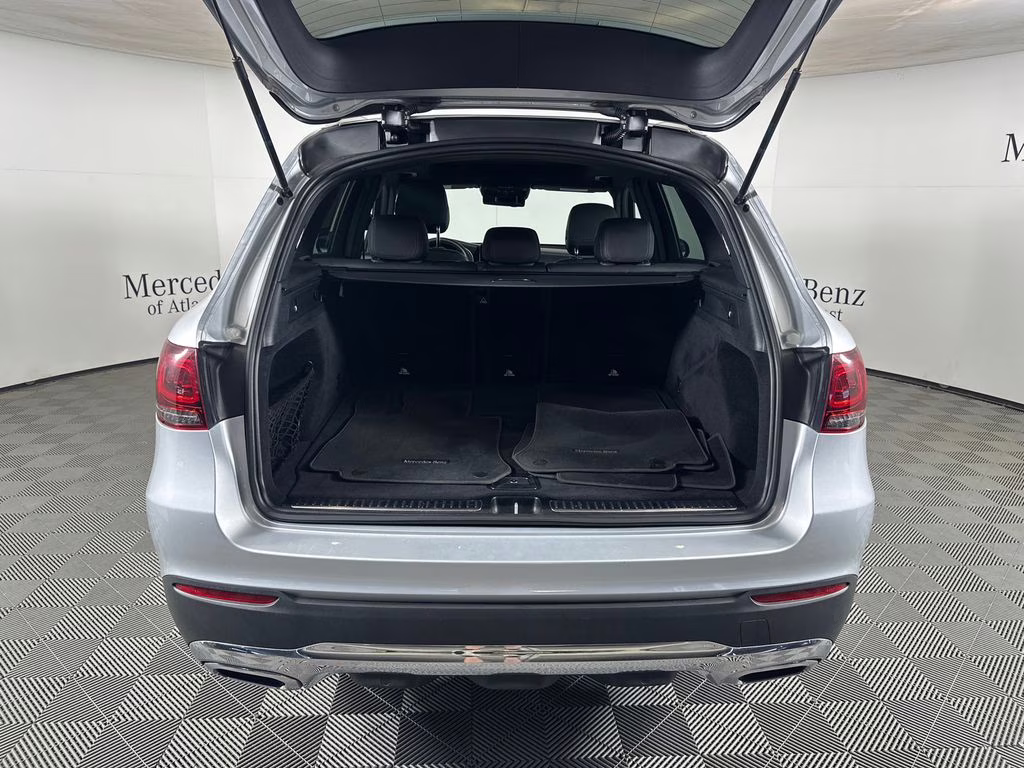 2020 Iridium Silver Metallic Mercedes-Benz GLC GLC 300 RWD SUV