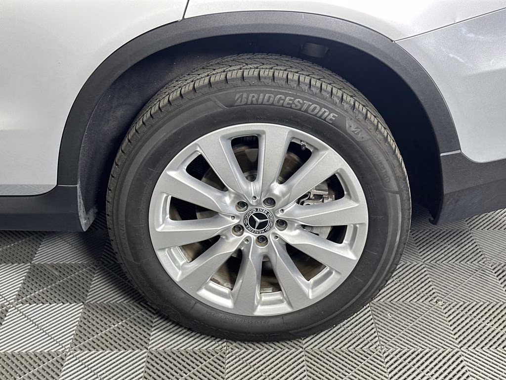 2020 Iridium Silver Metallic Mercedes-Benz GLC GLC 300 RWD SUV