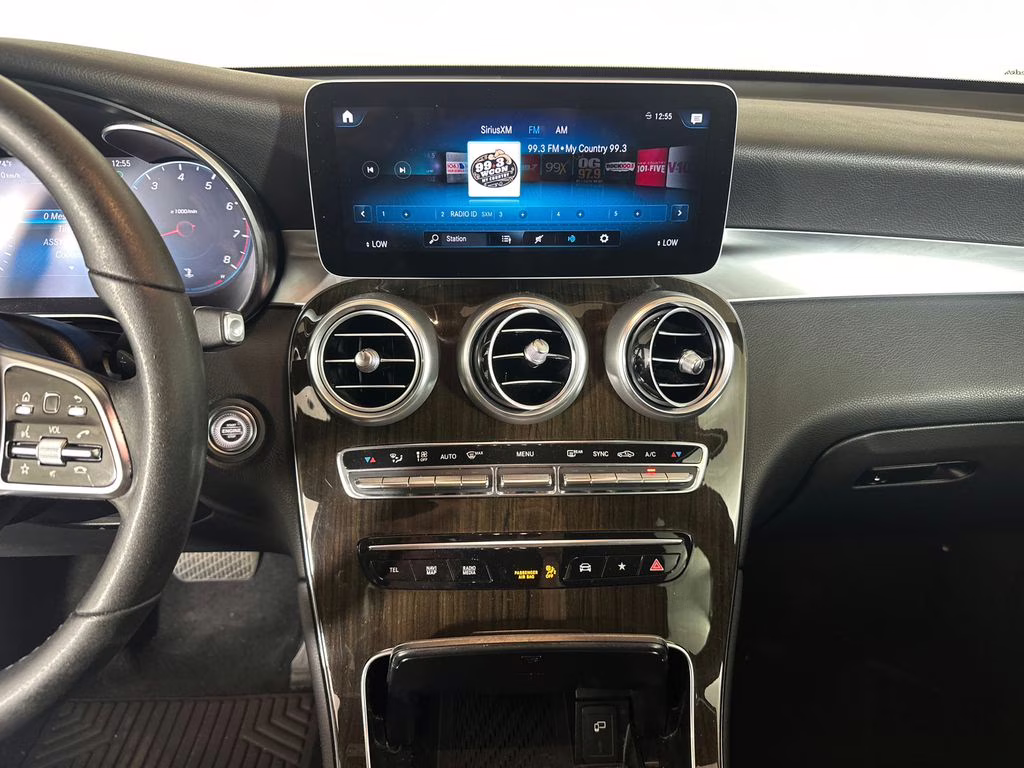 2020 Iridium Silver Metallic Mercedes-Benz GLC GLC 300 RWD SUV