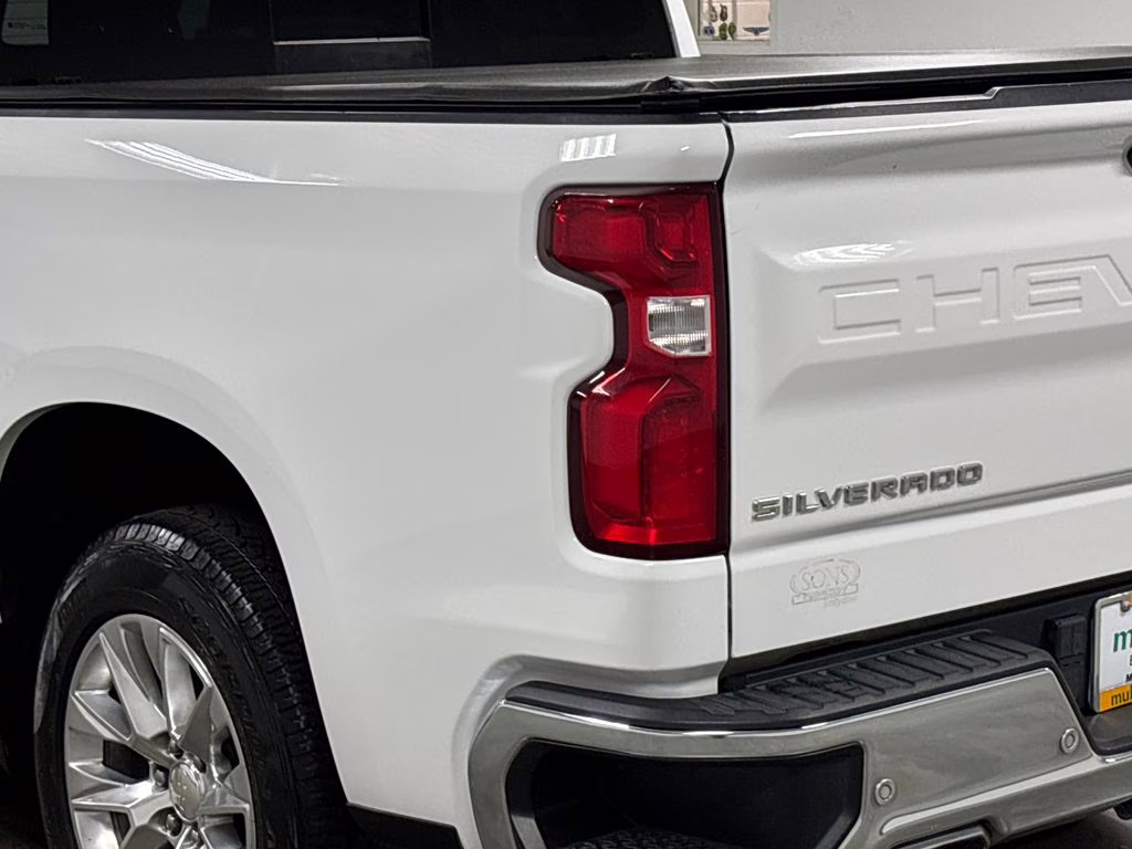 2021 Summit White Chevrolet Silverado 1500 LTZ 4X4 Truck