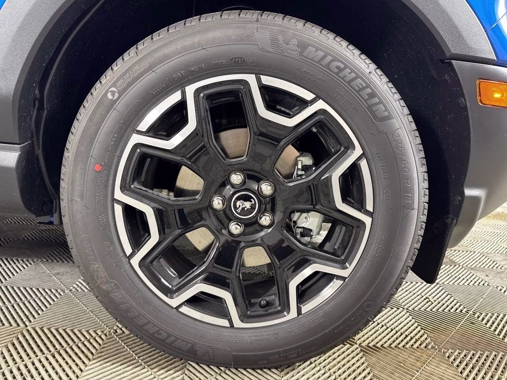 2026 Velocity Blue Metallic Ford Bronco Sport Outer Banks 4X4 SUV