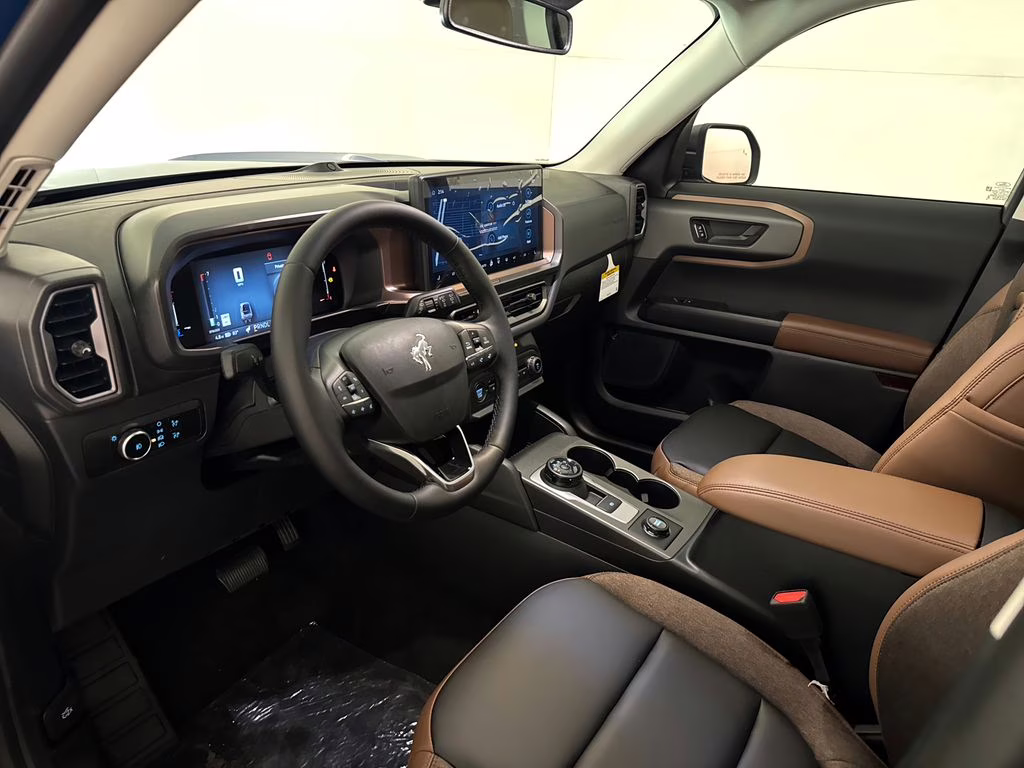 2026 Velocity Blue Metallic Ford Bronco Sport Outer Banks 4X4 SUV