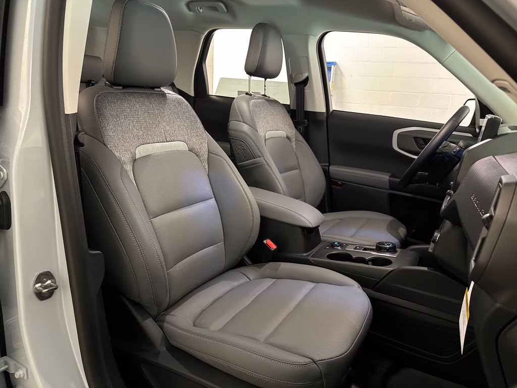 2026 Space White Metallic Ford Bronco Sport Badlands 4X4 SUV