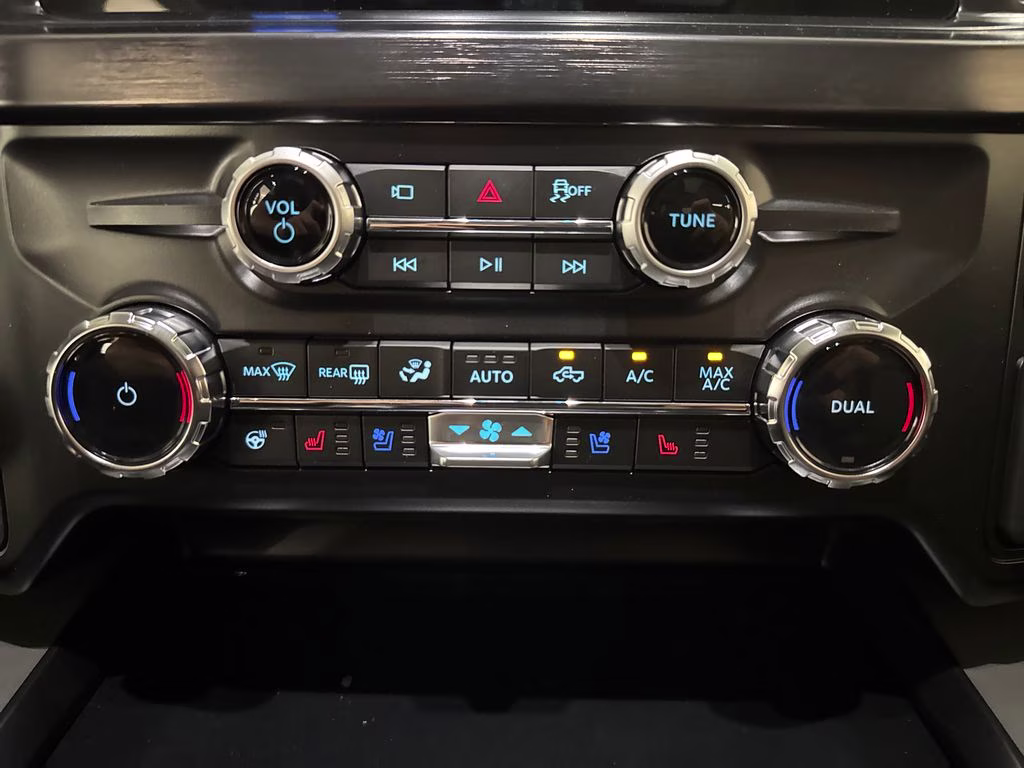 2026 Agate Black Metallic Ford Super Duty F-250 SRW Lariat 4X4 Truck