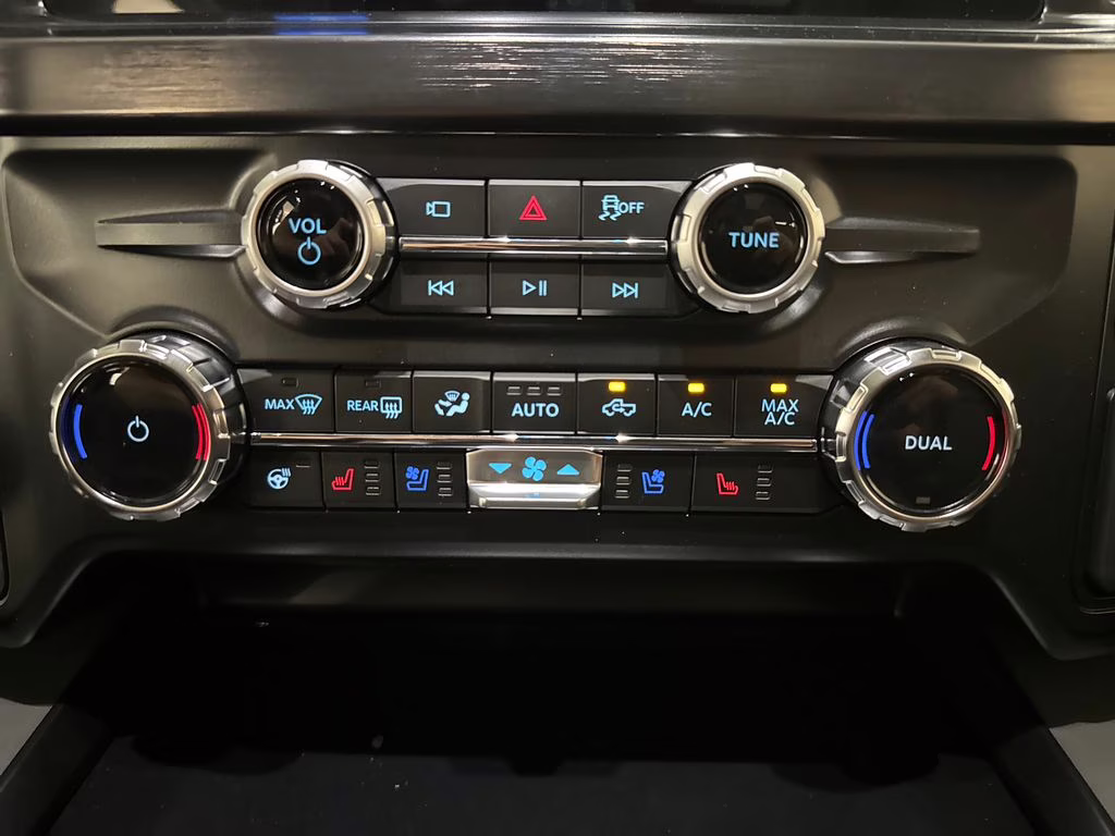 2026 Agate Black Metallic Ford Super Duty F-250 SRW Lariat 4X4 Truck