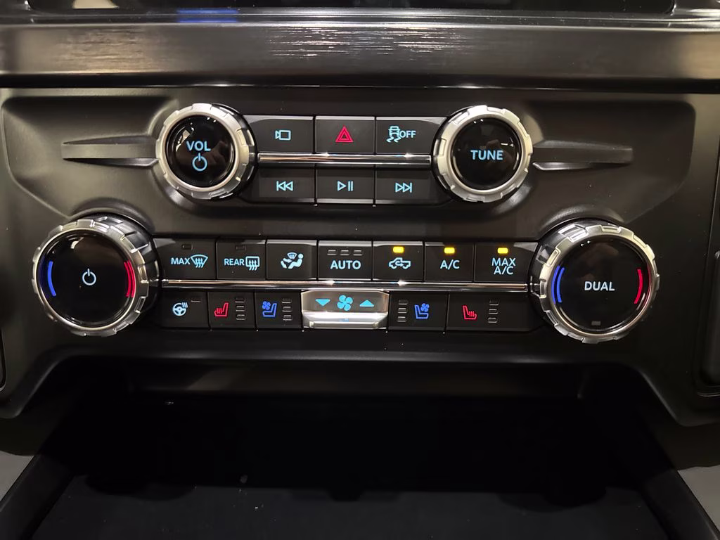 2026 Agate Black Metallic Ford Super Duty F-250 SRW Lariat 4X4 Truck