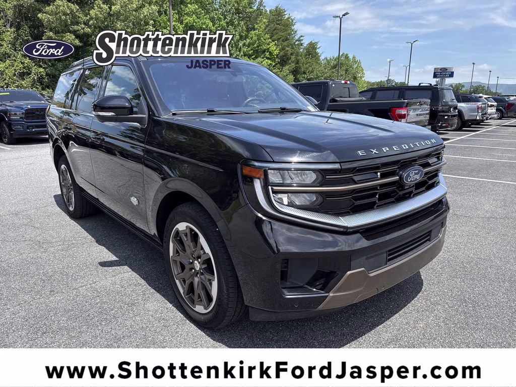 2025 Agate Black Metallic Ford Expedition King Ranch 4X4 SUV