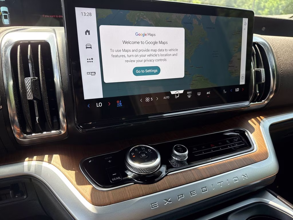 2025 Agate Black Metallic Ford Expedition King Ranch 4X4 SUV